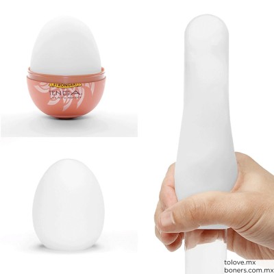 Huevo masturbador Tenga Egg Shiny II con textura en forma de sol. Conjunto de imágenes que muestran su uso